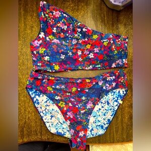 Summersalt Size 22 The Ruched Sidestroke Bikini Top & Bottoms